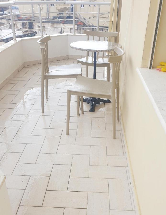 Ioanian Blue Apartament Himara Kültér fotó