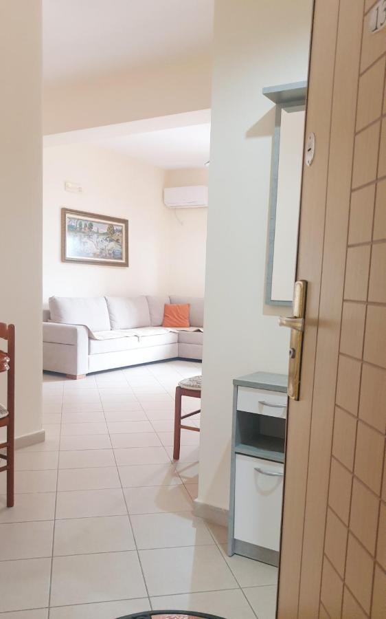 Ioanian Blue Apartament Himara Kültér fotó