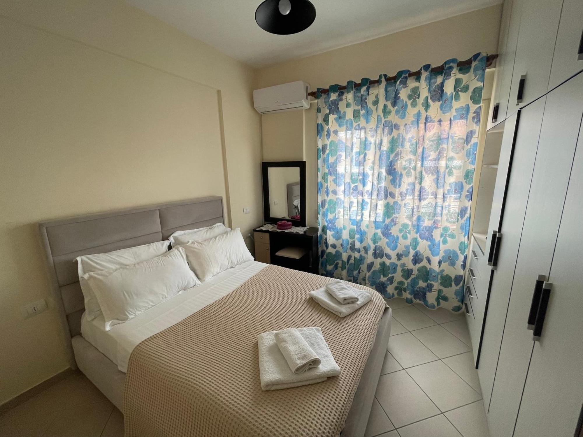 Ioanian Blue Apartament Himara Kültér fotó