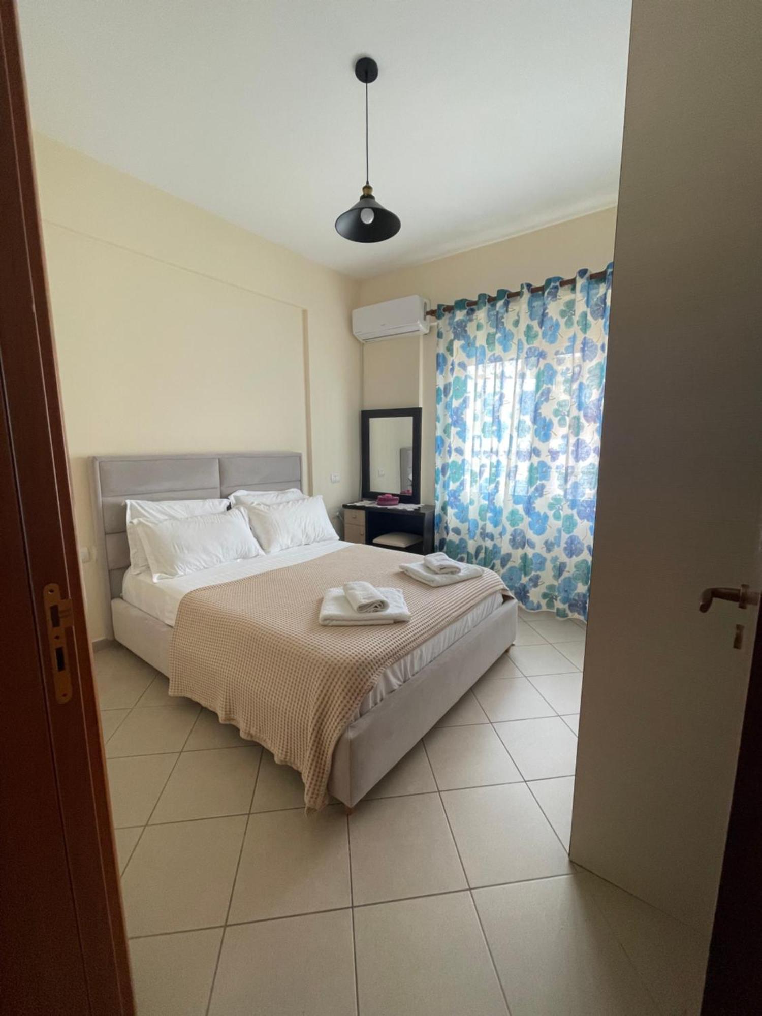 Ioanian Blue Apartament Himara Kültér fotó