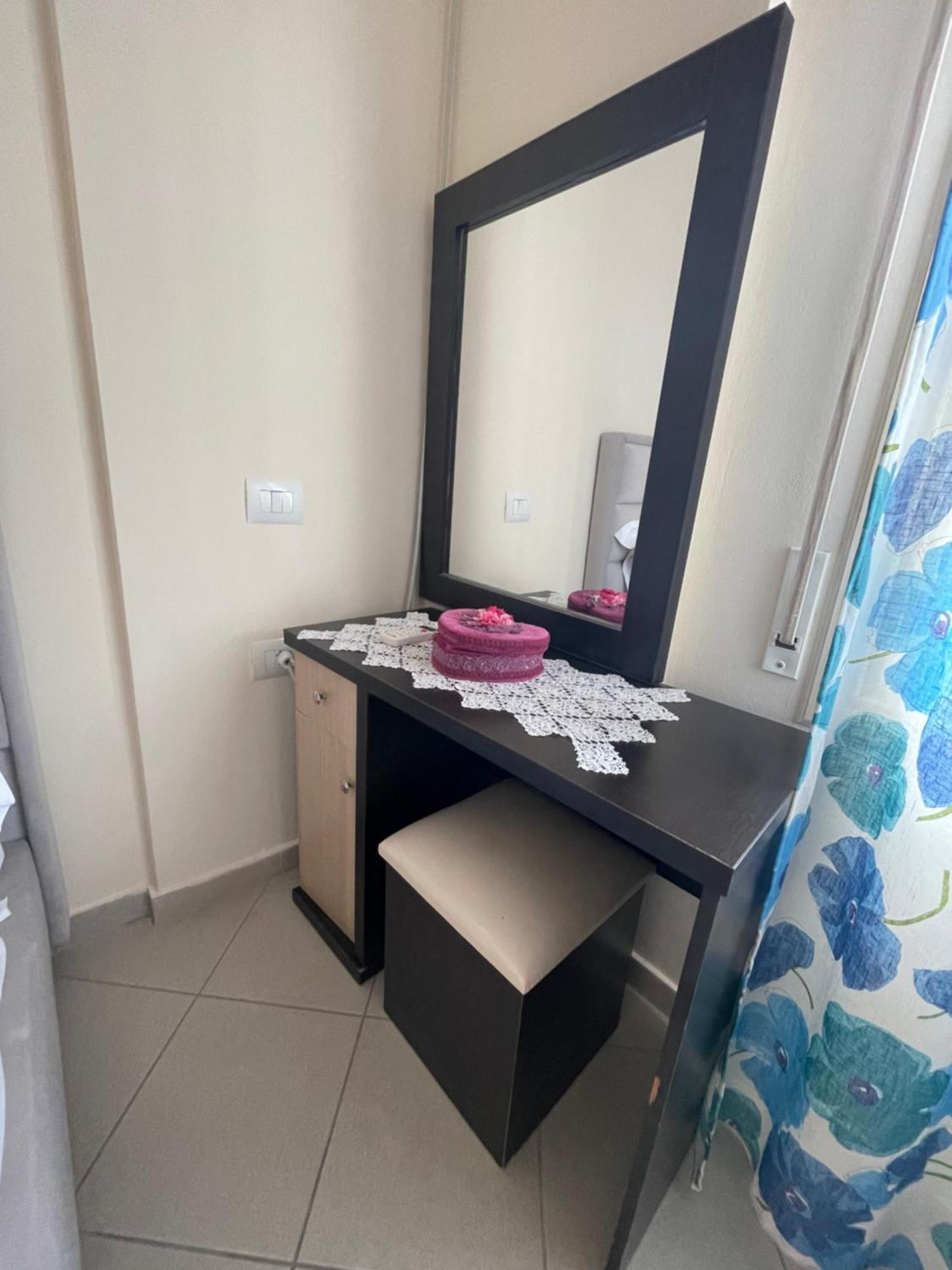 Ioanian Blue Apartament Himara Kültér fotó